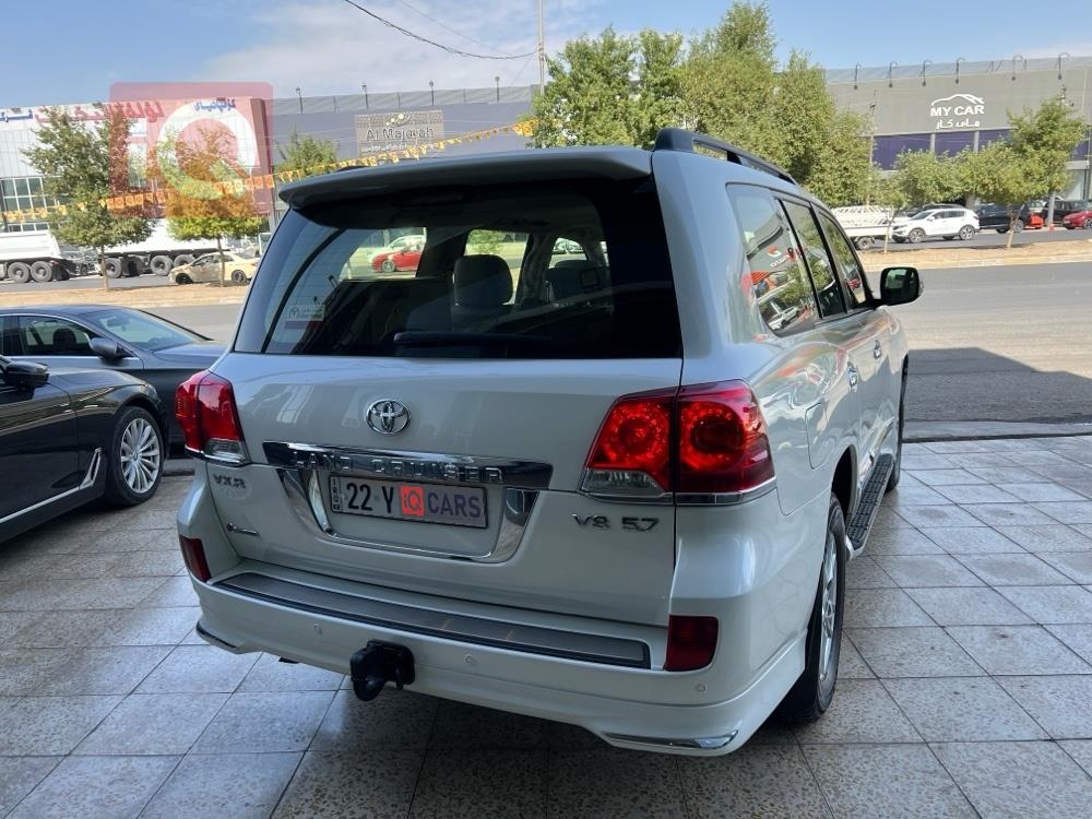 تويوتا لاندكروزر